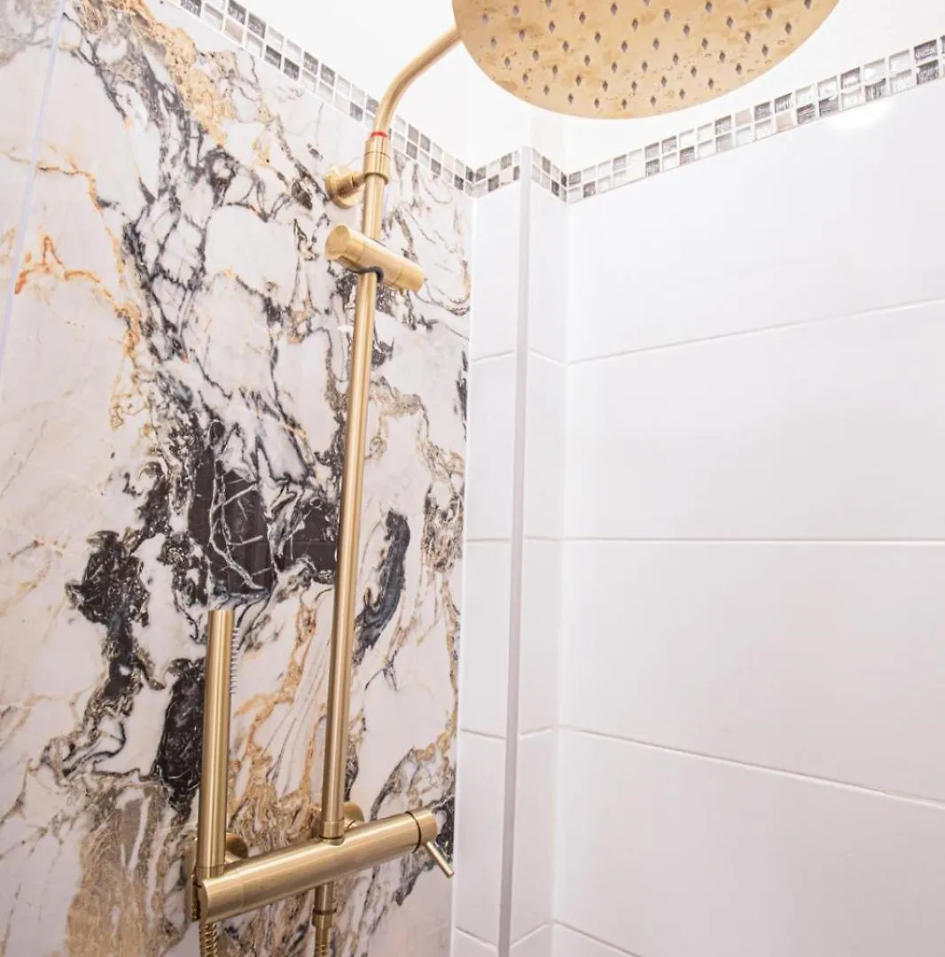 Appartement Royal Carre D'Or De Paris 17 Eme